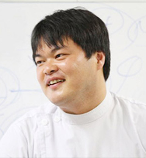 岩崎 充倫